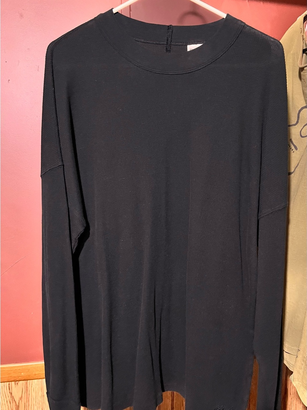 PINK Victoria's Secret Black Long-Sleeve Crew Tee